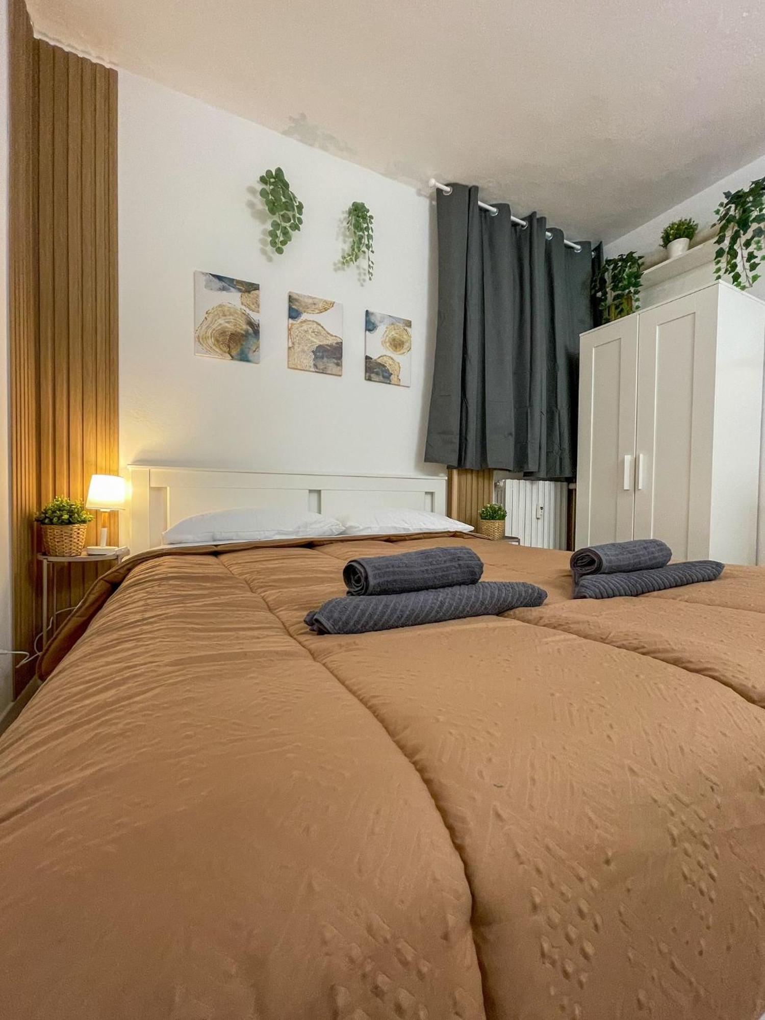 מילאנו Home In Town - Home In City Life Near San Siro Stadium מראה חיצוני תמונה